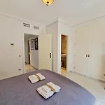 Apartment Golf & Escape *