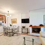 Apartment Golf & Escape *